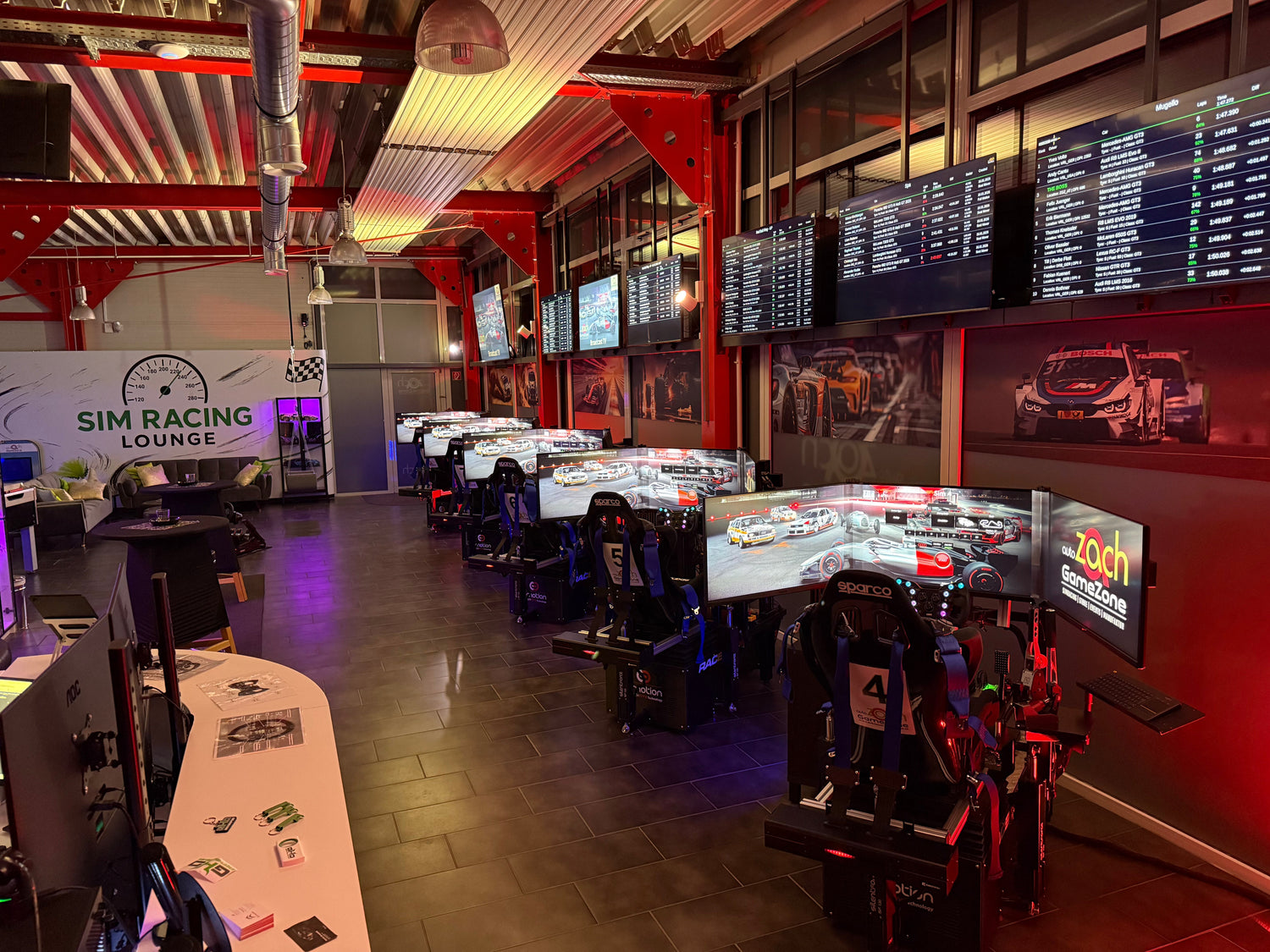 Simracing in Niklasdorf - Virtuellen Motorsport erleben